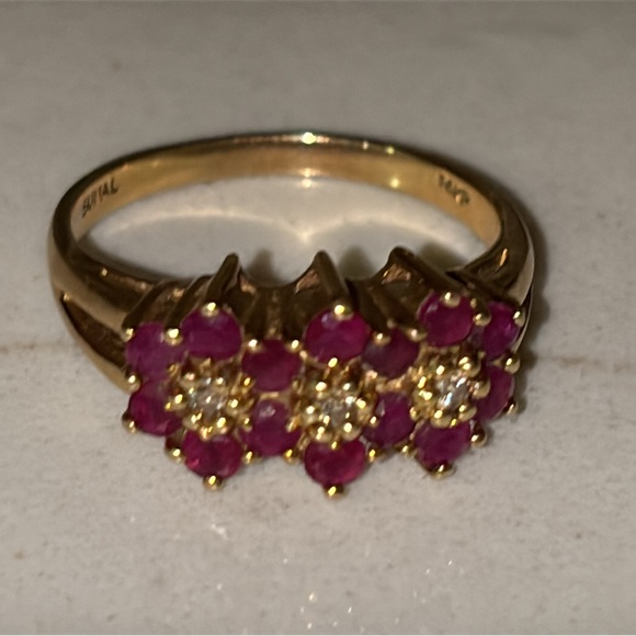 Jewelry - 14k Gold Rubies & Diamond Ring